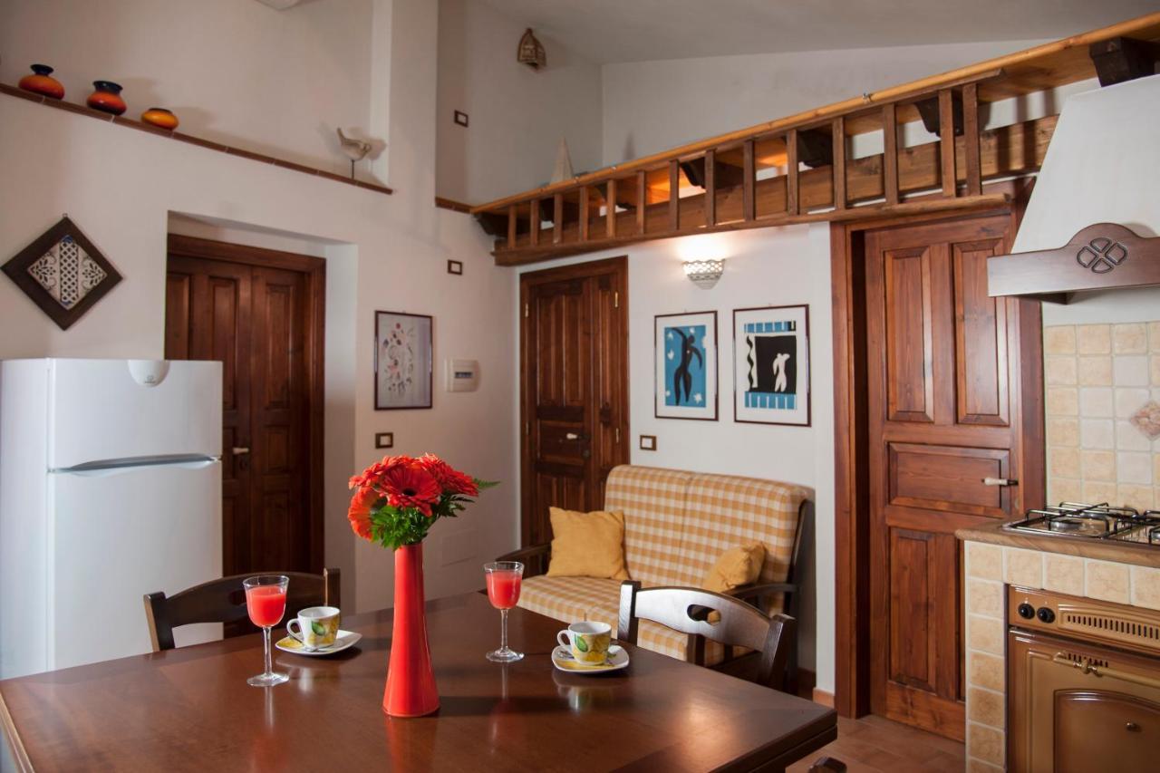 Mirose'S Holiday Home 카스텔부오노 외부 사진
